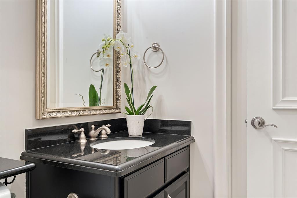 Lexington State Thomas - Residential