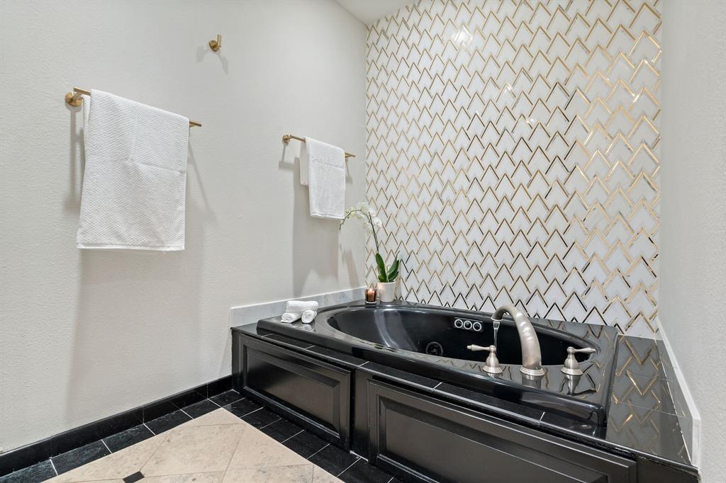 Lexington State Thomas - Residential