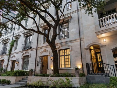 2214 Worthington Street Dallas TX 75204