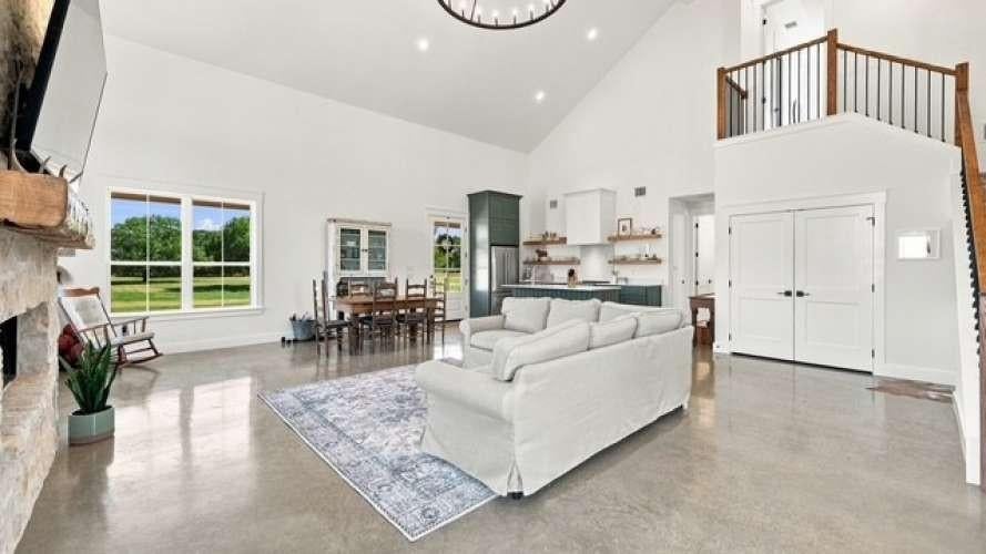 1014 Adell Road