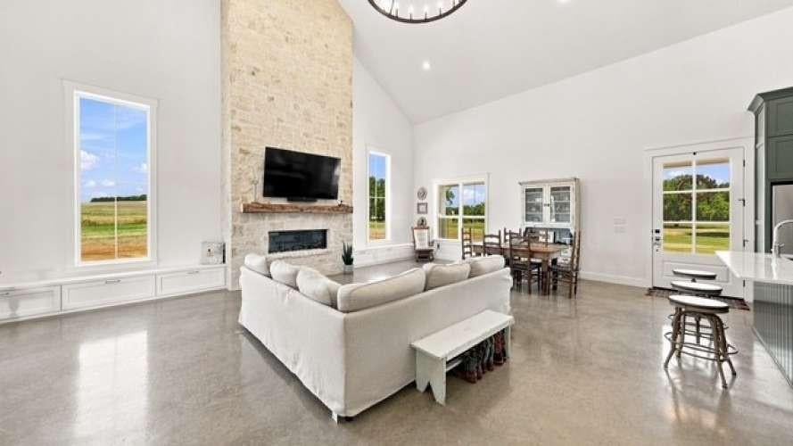 1014 Adell Road