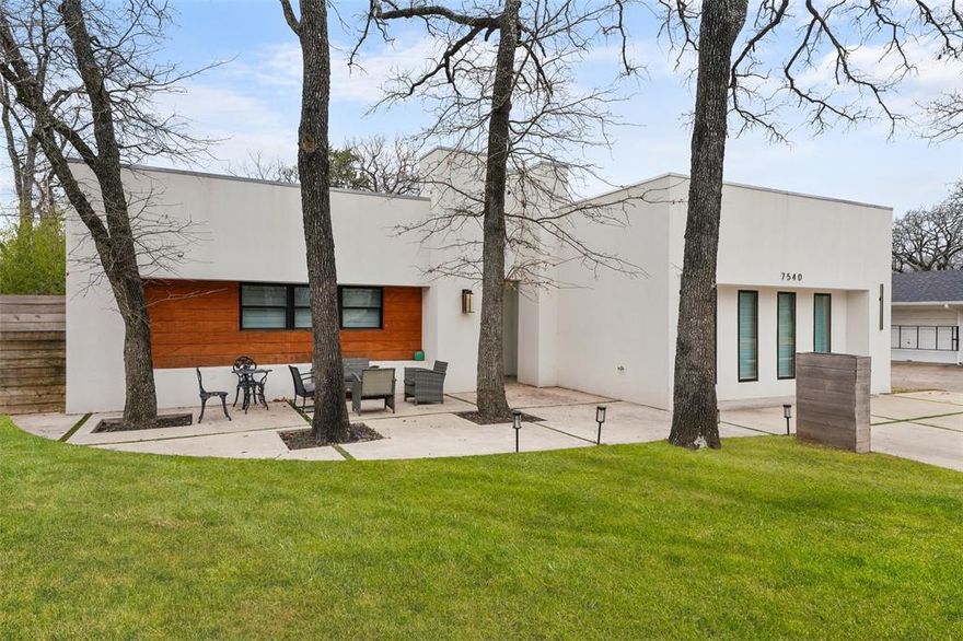 Qualifying Buyers can receive up to $17,500 with preferred lender!!
Completely renovated, 3 bedroom 2 bath home, with open floor plan.
All kitchen appliances included. Home features also include pot filler, 10.5 ft granite island and plenty of cabinets space, perfect for entertaining!
Very spacious master with a stunning ensuite which includes double shower, vanity, and newly installed shower glass enclosure! This
home has a big backyard which includes a storage shed, and beautiful mature trees. Close to schools, parks, farmers market, and major
highways. Survey available. If new survey required, this will be at the expense of the buyer. 
Buyer and agent to verify that all information is correct, listing agent nor seller makes any guarantees of accuracy.