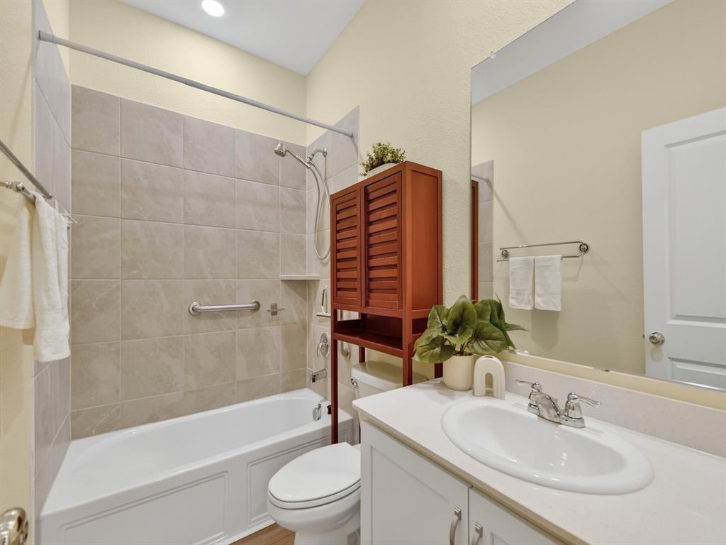 8205 Green Heron Drive
