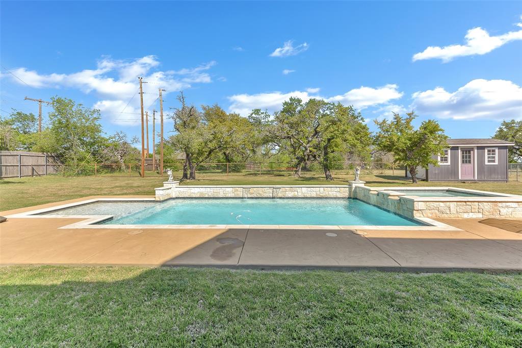 Rolling Hills Weatherford - Residential