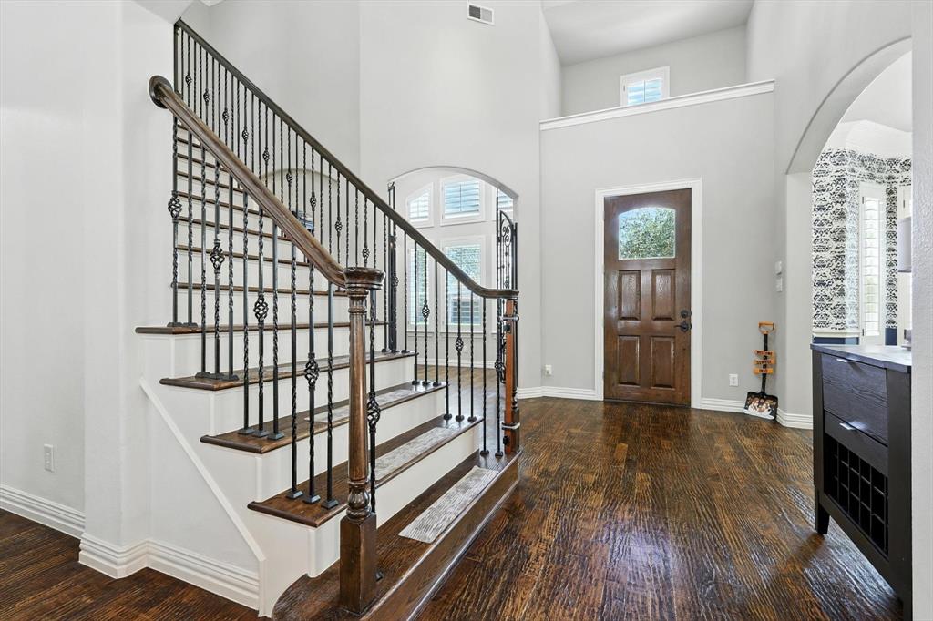 2354 Clearspring Drive N