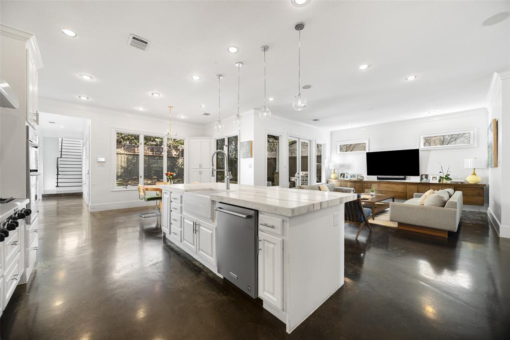 Lakeway - Residential