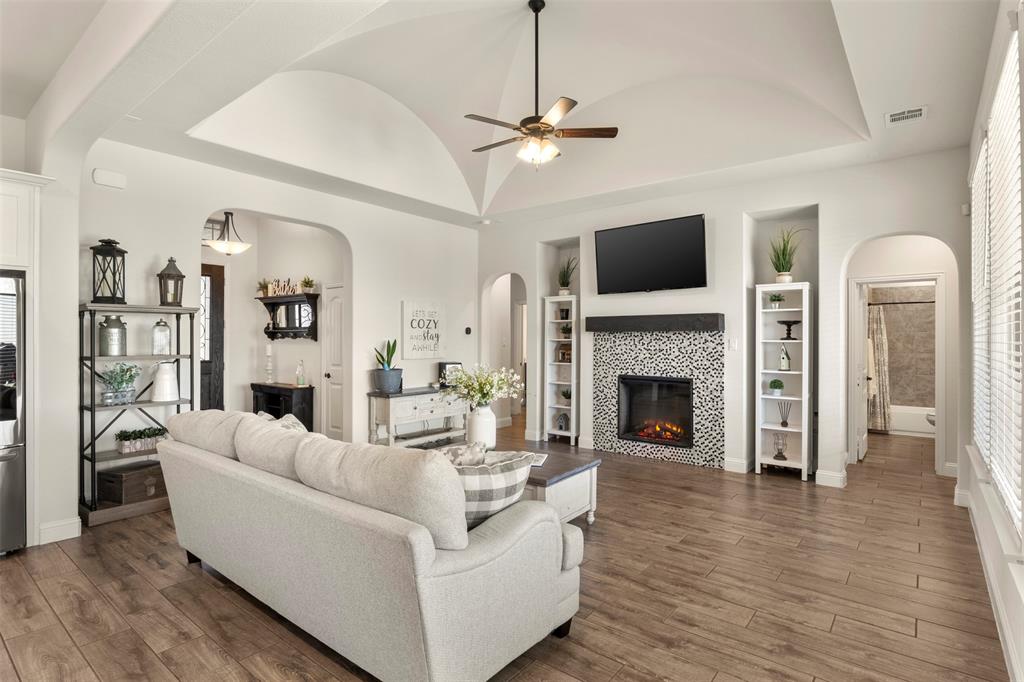 Pioneer Point Ph 3 & 4 - Residential