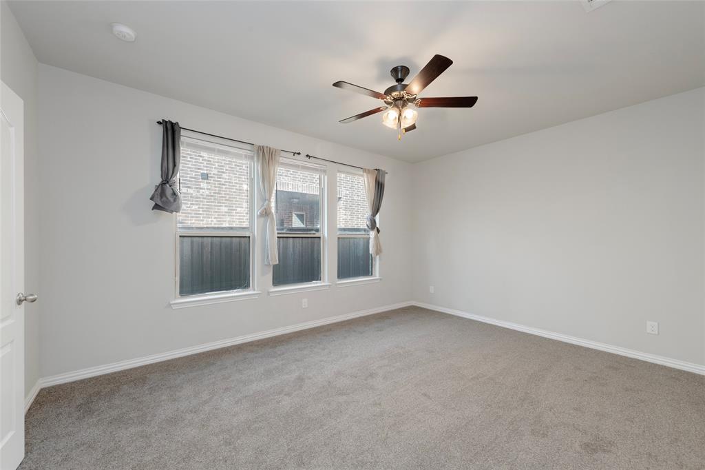 Valencia On The Lake - Residential