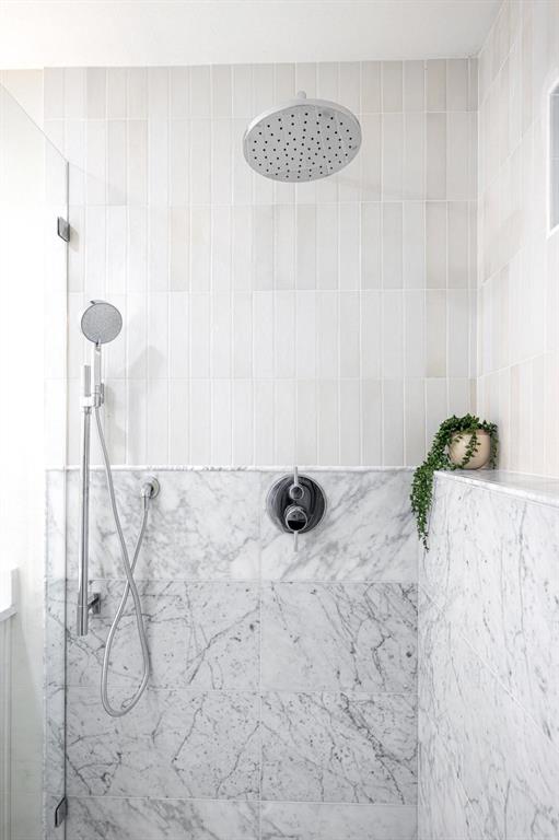 Midway Hills 6 6th Instl - Residential