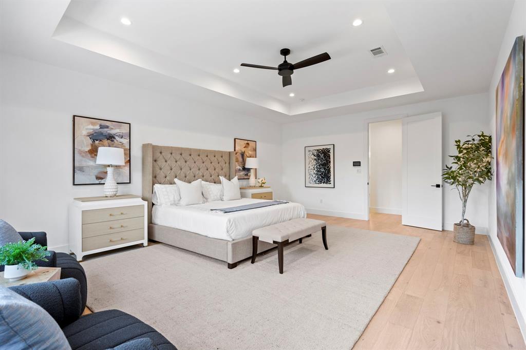 Wilshire Summit - Residential