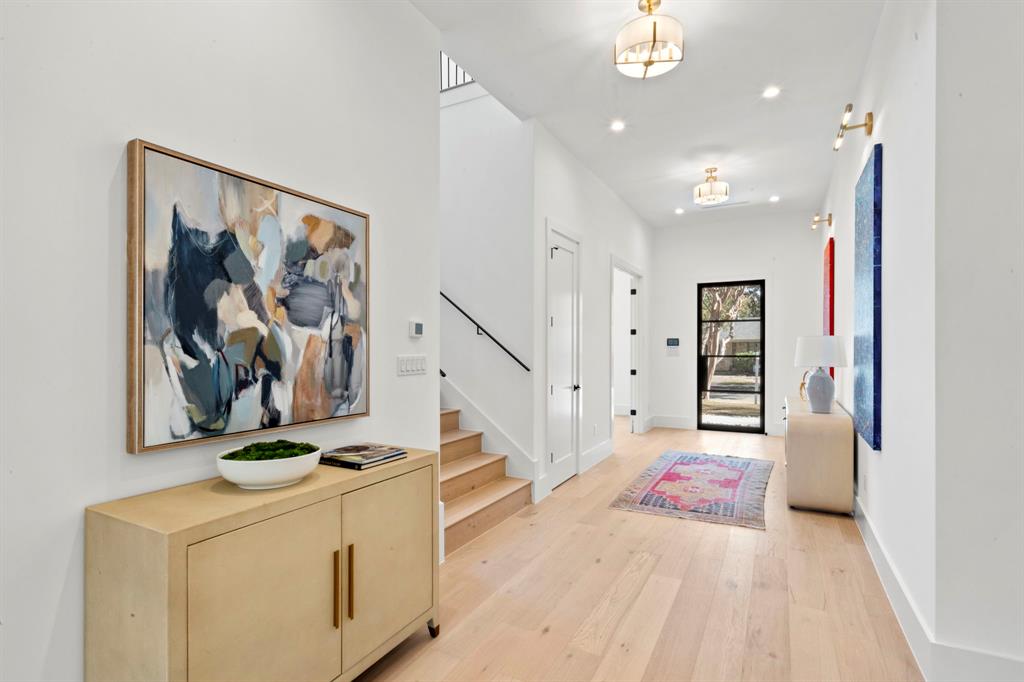 Wilshire Summit - Residential