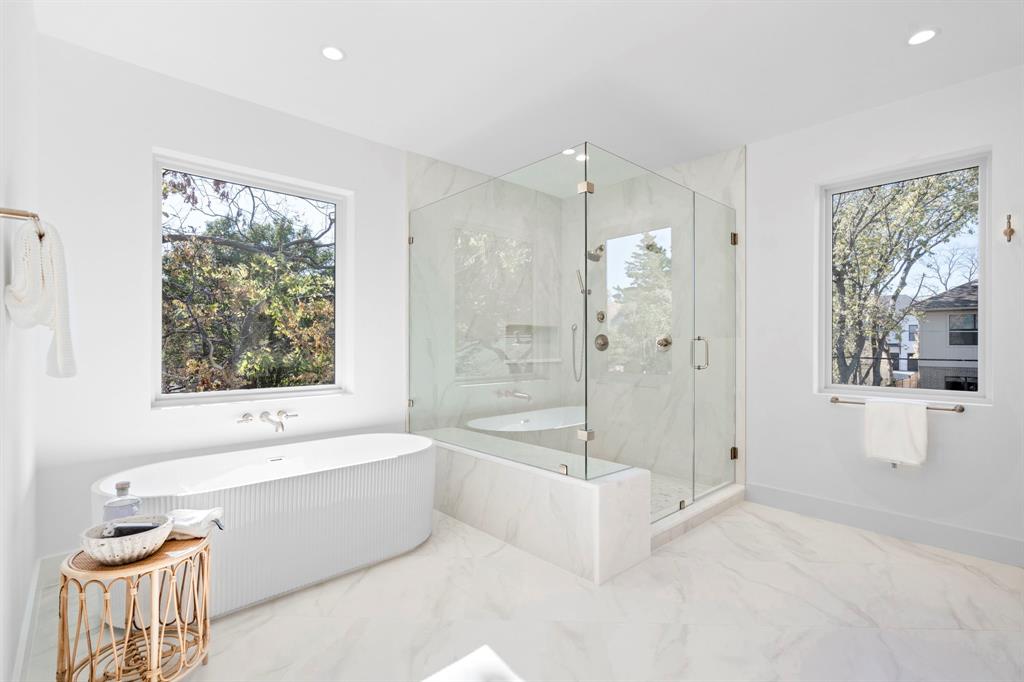 Wilshire Summit - Residential