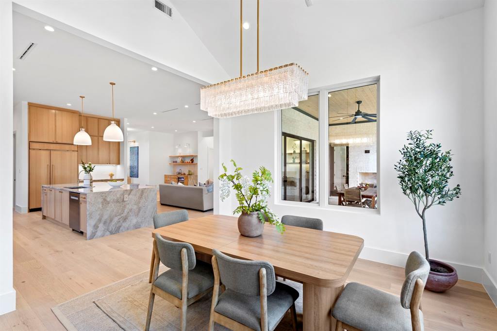 Wilshire Summit - Residential