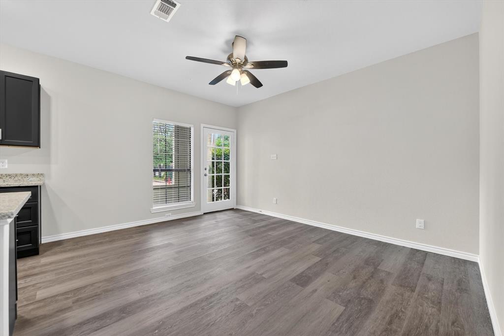 Lovers Lane Condos Ph 01 04 - Residential