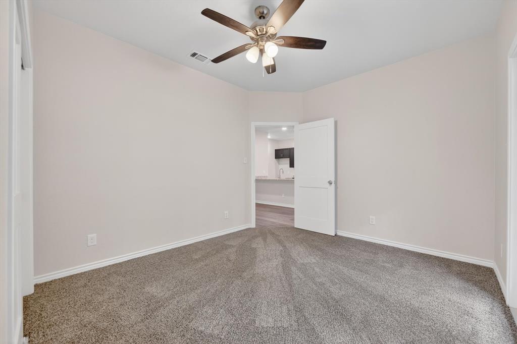 Lovers Lane Condos Ph 01 04 - Residential