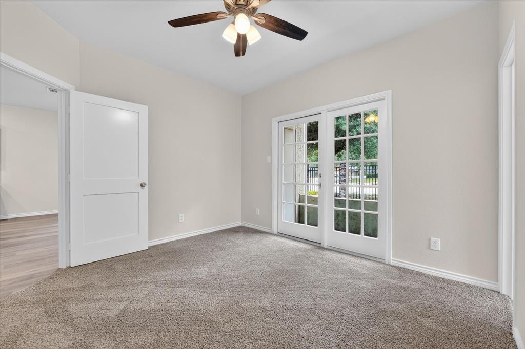 Lovers Lane Condos Ph 01 04 - Residential