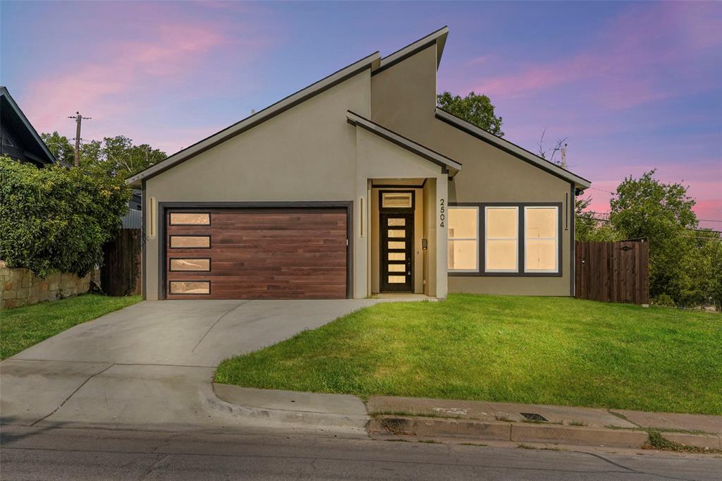 2504 Vaughn Boulevard