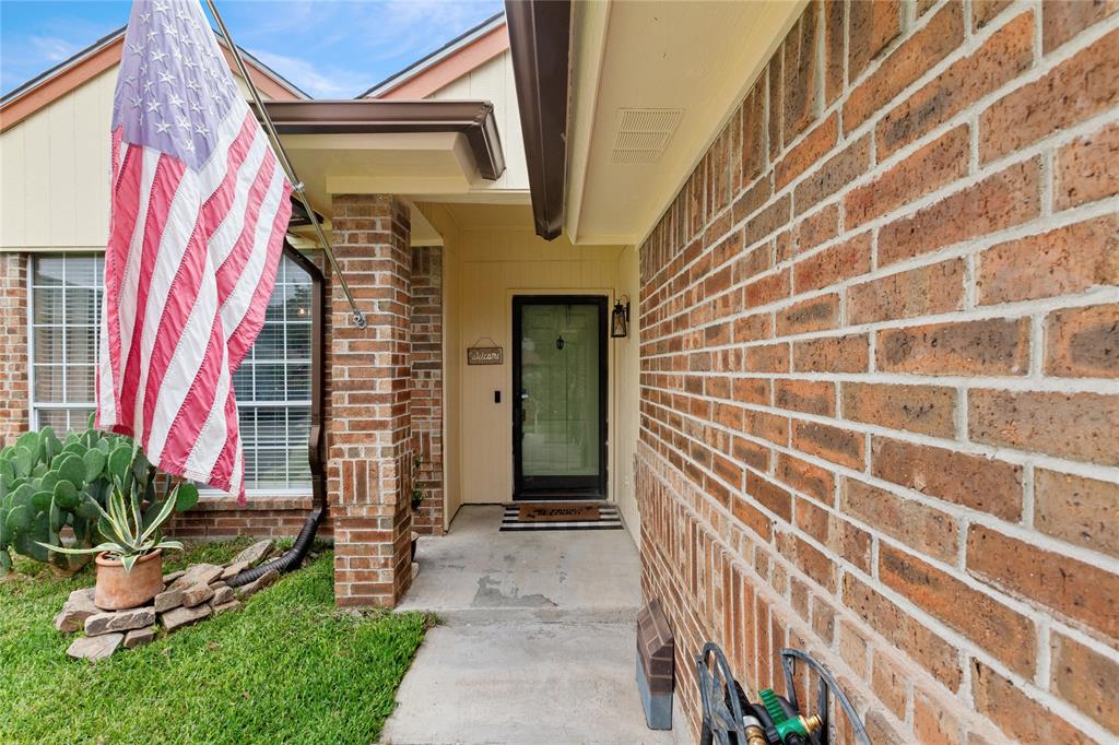 204 N Flaxseed Lane