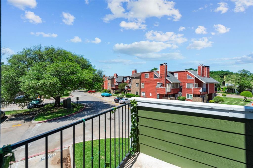 Richland Trace Condos - Residential