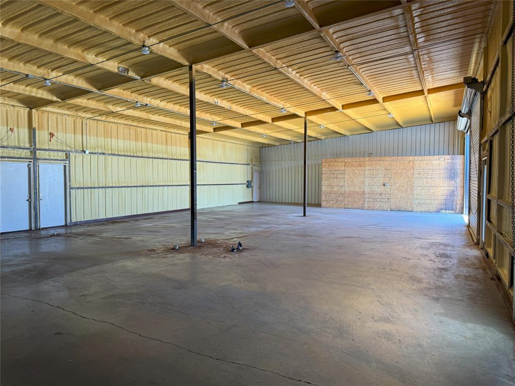 Business Park 1903 - Commercial Lease