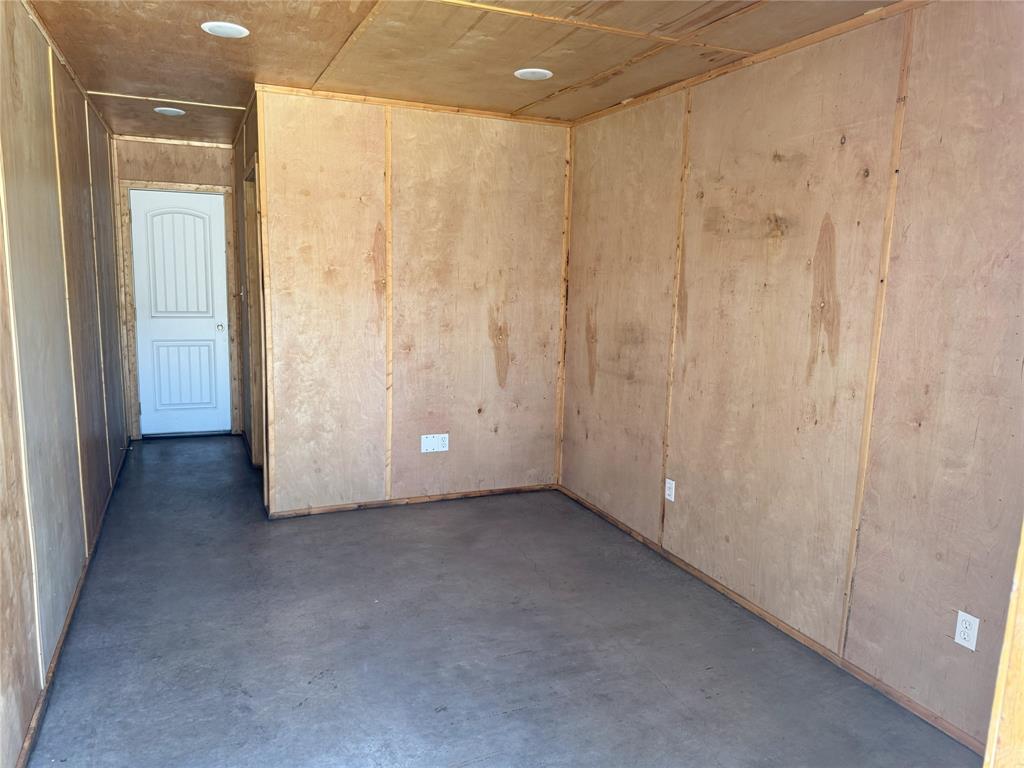 Business Park 1903 - Commercial Lease