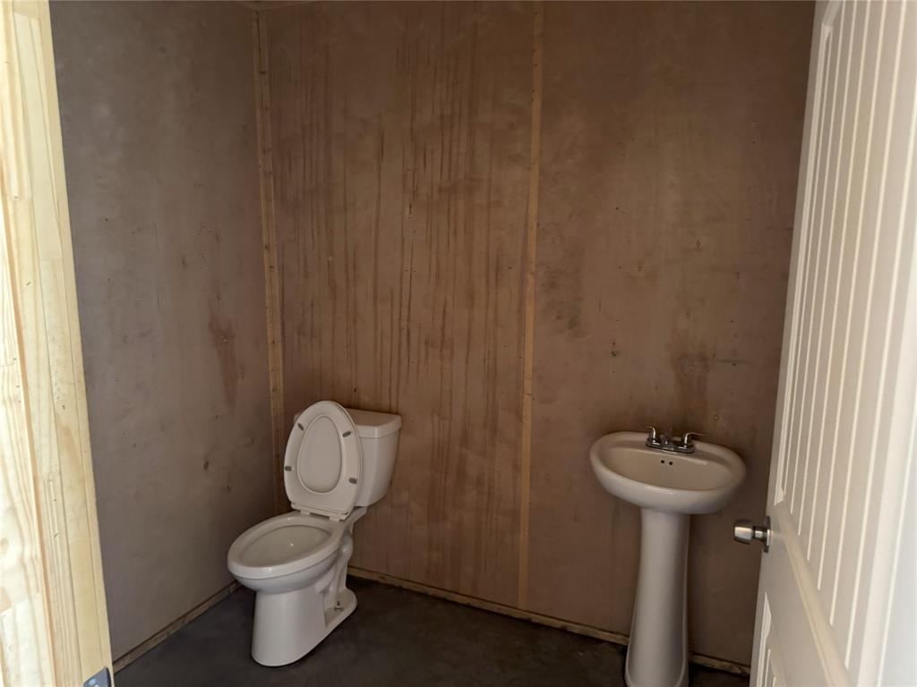 Business Park 1903 - Commercial Lease