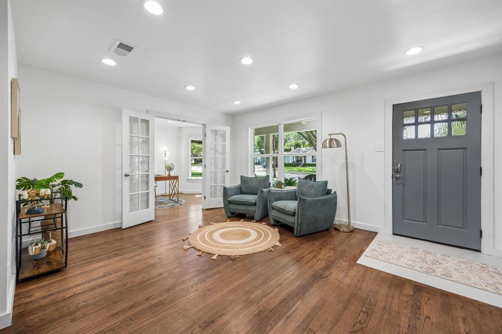 6718 Hialeah Drive