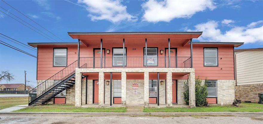 Welcome to this multi-family investment opportunity. This well maintained 4-plex, offers a total of 3,420 sq. Ft. Featuring four spacious units, each thoughtfully designed for comfortable living. Each unit includes 2bdrms and 1 bath, ideal for small families or professionals. Open living and dining areas, providing functionality and comfort. A well-equipped kitchen with ample cab entry. The property provides ample parking space for residents and guests. Conveniently close to schools, shopping centers, dining options. Investors looking for property with steady rental income or homeowner interested in living in one unit and renting 'the other 3 units DON’T MISS OUT on this prime