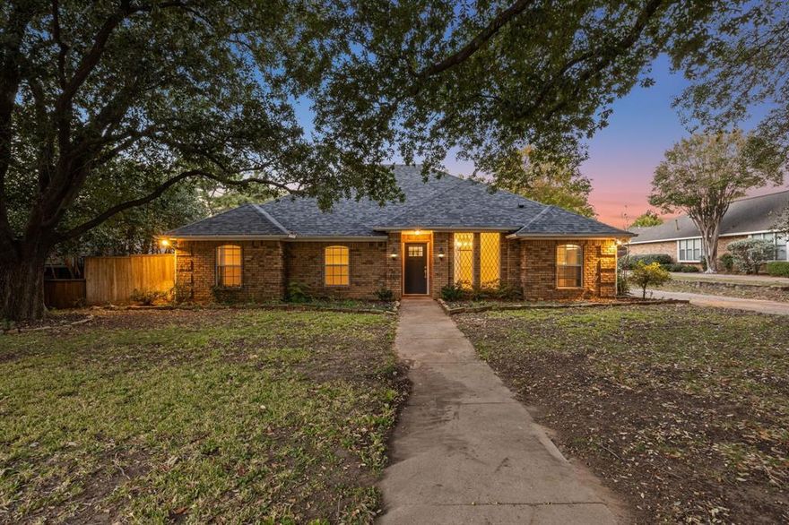 Located in a quiet neighborhood filled with mature trees, this beautiful 3 bed, 3 bath Grapevine home is zoned to top-rated CARROLL ISD. Walking distance to Grapevine Lake and the newly renovated Pickering Park, the location blends outdoor living with everyday convenience.

Inside, you’ll find hardwood floors, high ceilings, and a stylish German-Schmear fireplace in the living room. The  sunroom (not included in square footage) offers flexible bonus space, while the backyard features a  pool and a second outdoor fireplace—ideal for year-round entertaining.

Recent updates include a custom primary bathroom remodel (2025), new front door (2025), new roof (2023), new carpet, new oven, microwave, and updated lighting throughout.

With quick access to Hwy 114, DFW Airport, Southlake Town Square, and Historic Main Street Grapevine, this home delivers comfort, convenience, and an unbeatable location.