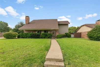 3302 Ivanhoe Lane Garland TX 75044
