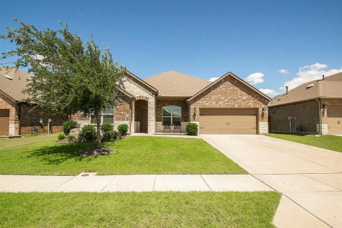 Photo of 3016 Cerro Ranch Road, Aubrey, TX 76227 (MLS # 21300673)