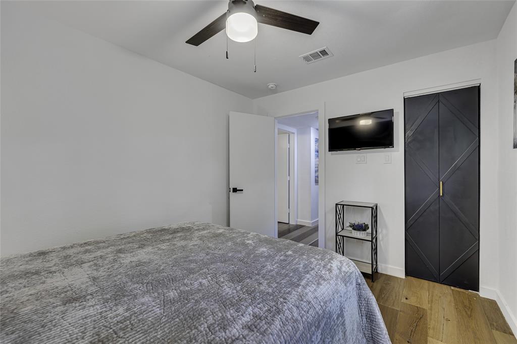 Rockerfellow Add - Residential Lease