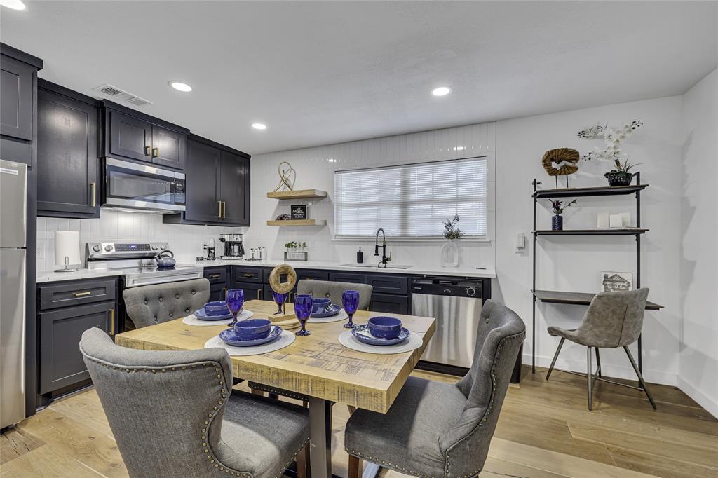 Rockerfellow Add - Residential Lease