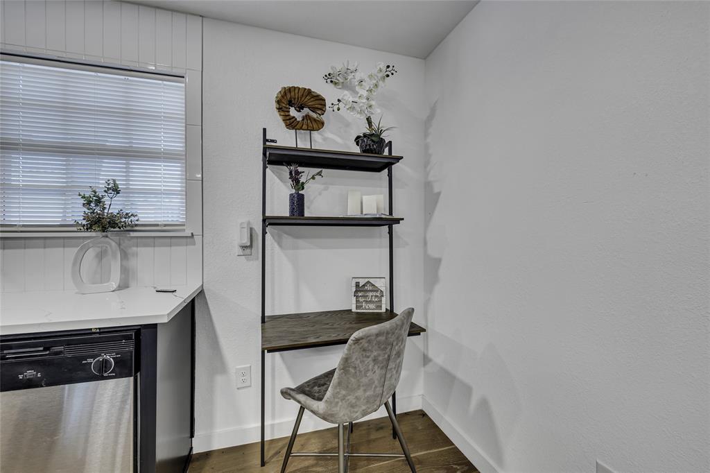 Rockerfellow Add - Residential Lease