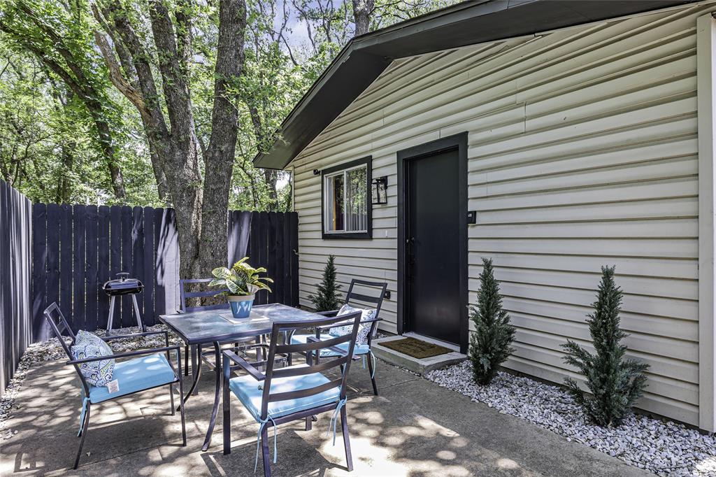 Rockerfellow Add - Residential Lease