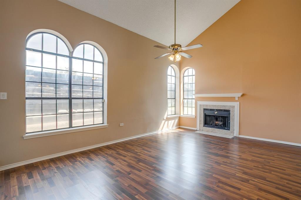 Ridgmar Crossroads Condo - Residential