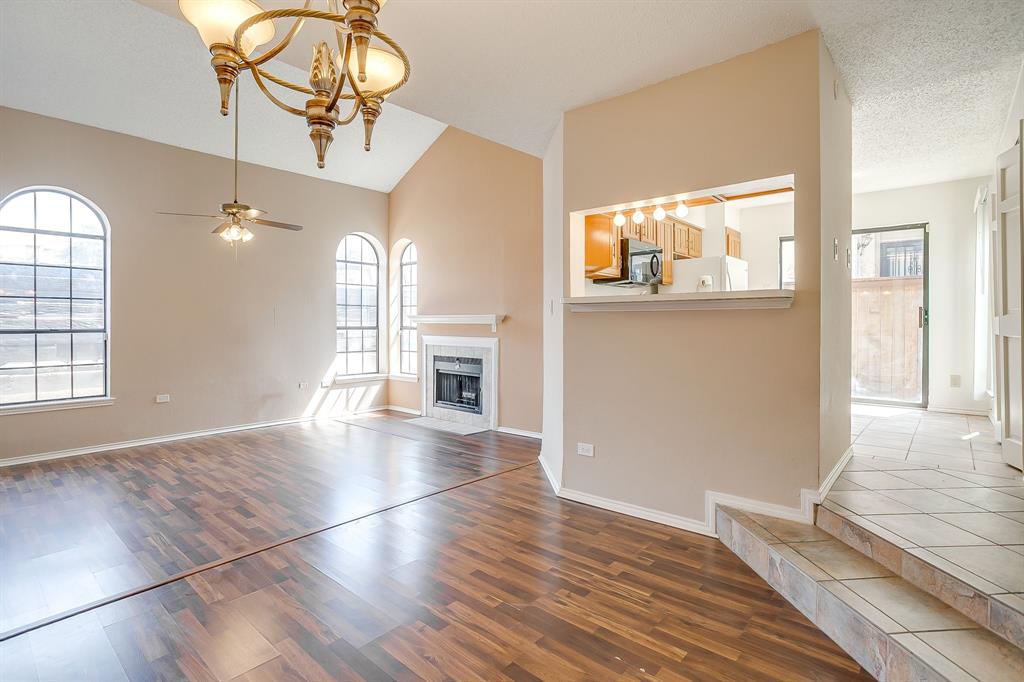 Ridgmar Crossroads Condo - Residential