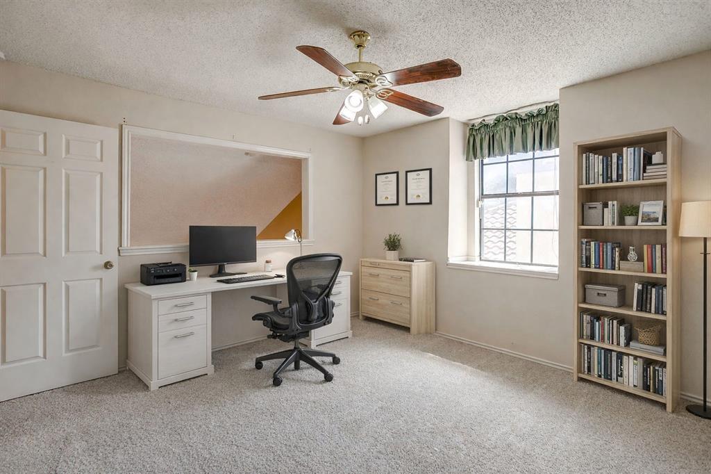Ridgmar Crossroads Condo - Residential