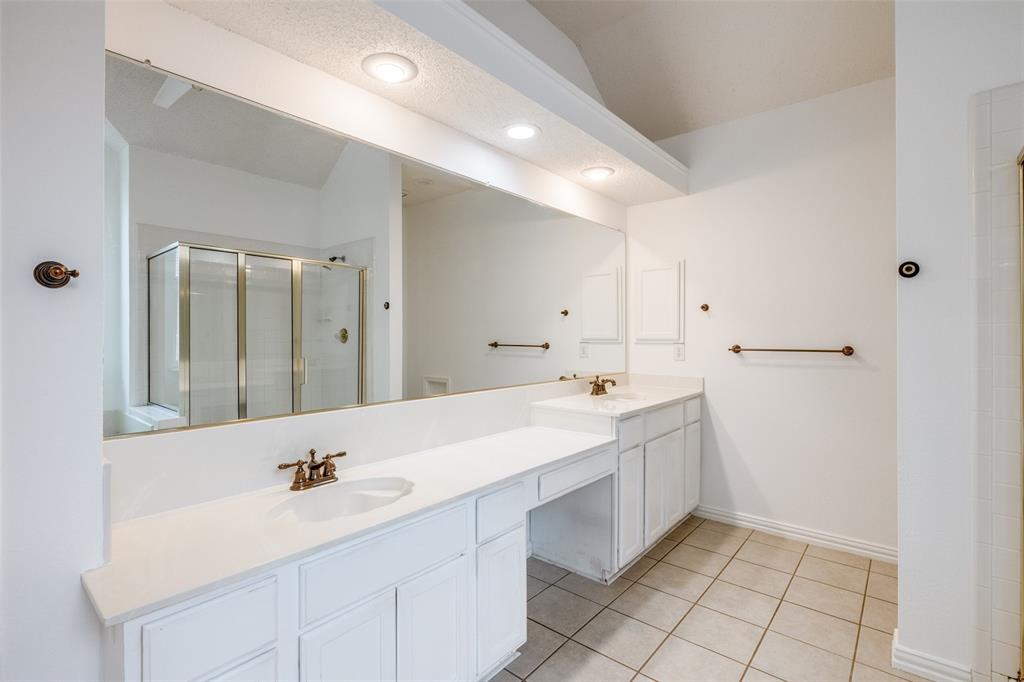 Los Prados Estates - Residential