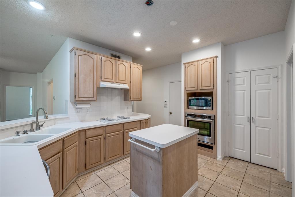 Los Prados Estates - Residential