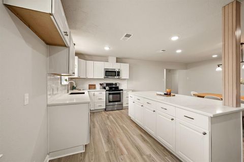 Tiny photo for 6517 Jameson Street, Richland Hills, TX 76118 (MLS # 21341221)