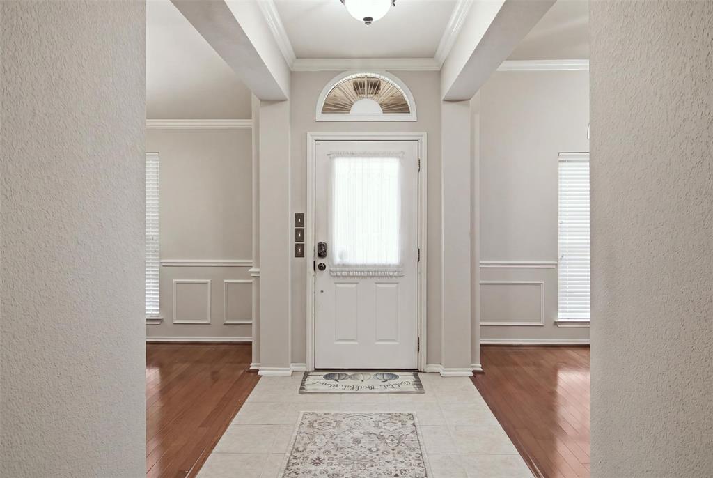 1112 Badbury Lane