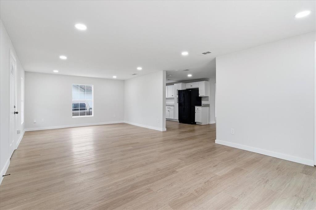 W J S Russell 1st Add - Residential Lease