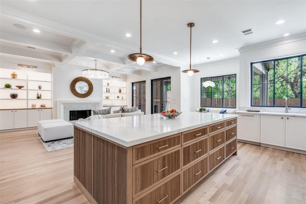 Casa Linda Estates - Residential