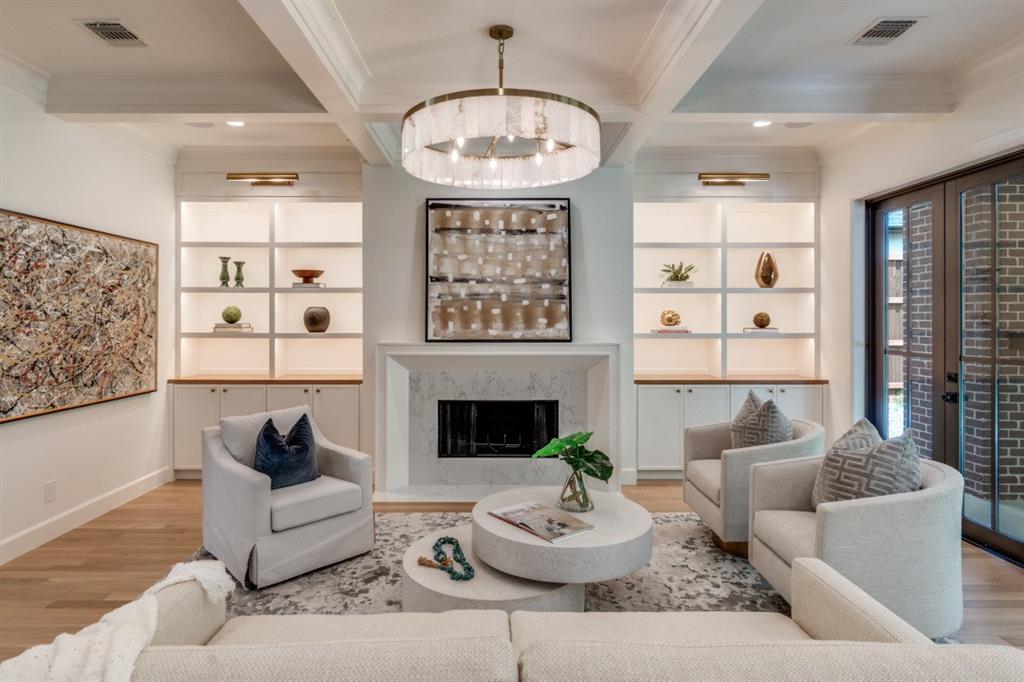 Casa Linda Estates - Residential