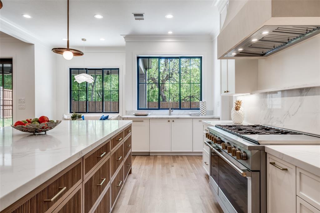 Casa Linda Estates - Residential