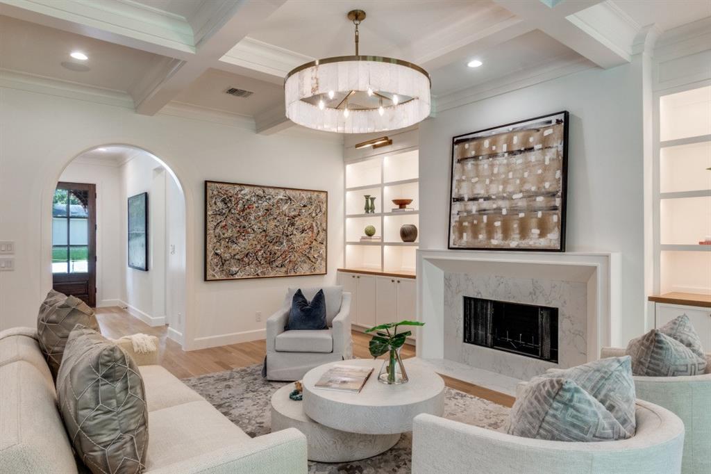 Casa Linda Estates - Residential