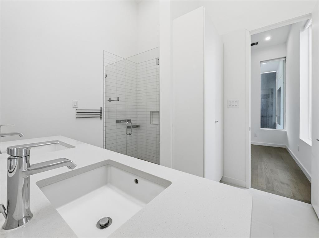 Rick & Hurts North Fitzhugh A - Residential Lease