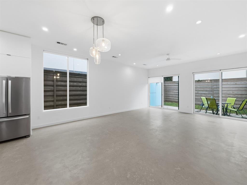 Rick & Hurts North Fitzhugh A - Residential Lease