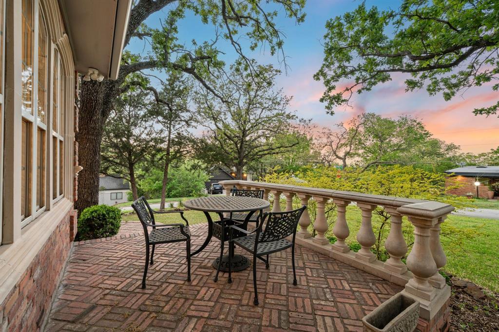 3716 Oakwood Drive